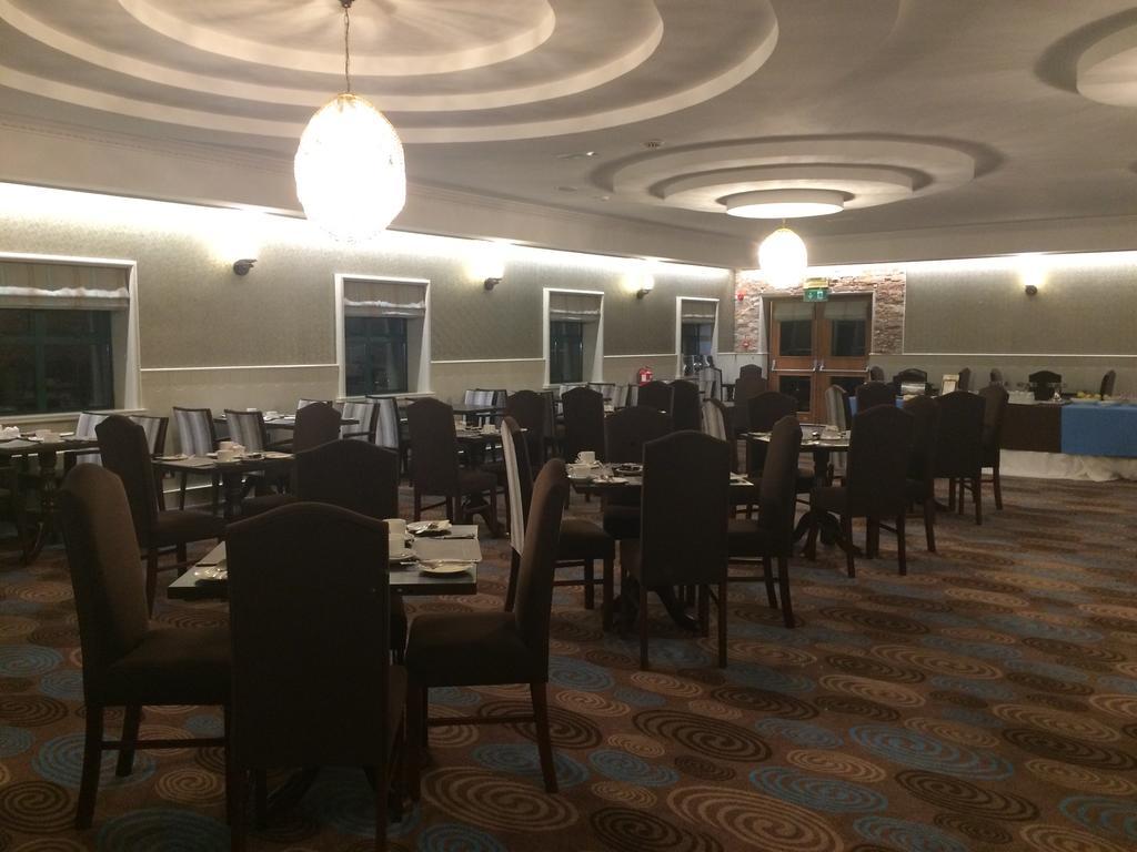 Mourne Country Hotel Newry Buitenkant foto
